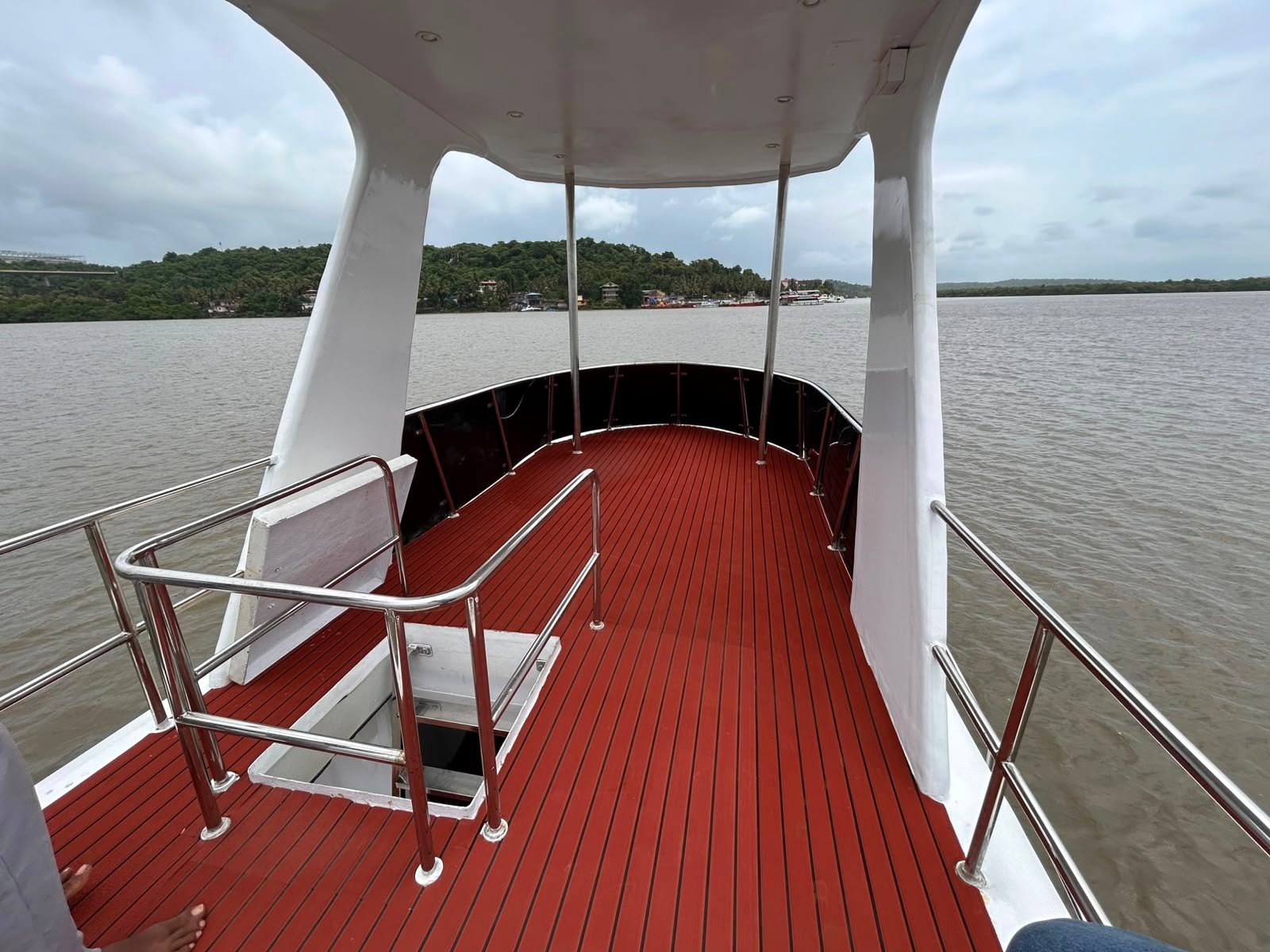 Goa Yacht Adventure captain and crew welcoming guests onboard